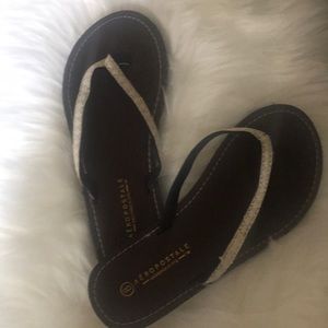 Aeropostale flip flops